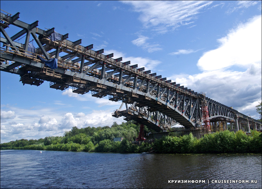 Из-за строительства моста ЦКАД на Канале имени Москвы могут ограничить движение флота