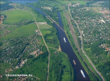 На реке Москве, реке Оке и Канале имени Москвы ввели запрет на движение пассажирских судов с пассажирами на борту