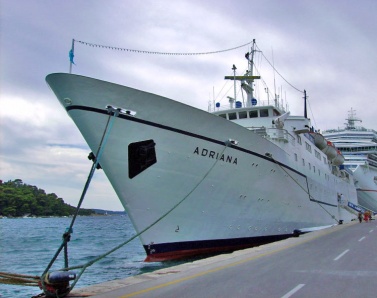 Почему провалился проект по организации круизов из Крыма в Турцию на лайнере «Адриана»