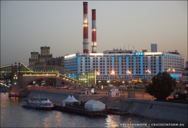 Ремонт одного из важнейших причалов на реке Москве в столице завершится весной 2019 года
