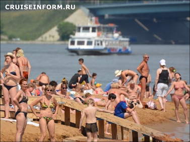 Как контроль над пляжным бизнесом на Канале Москвы вылился в крупный коррупционный скандал