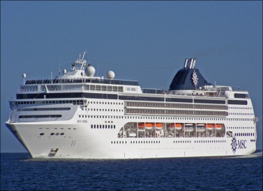Один из туристов, путешествовавших на круизном лайнере MSC Opera, оказался заражен коронавирусом