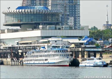 В 2016 году порт Волгограда может стать недоступным для приема круизных судов