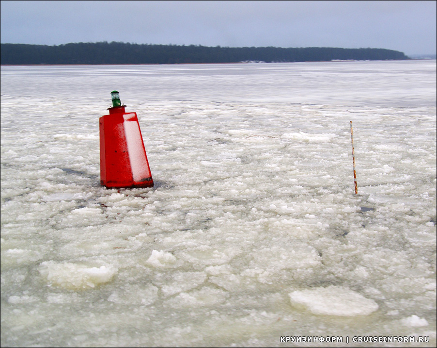 Из-за теплой зимы навигация на озере Селигер продолжается и в январе