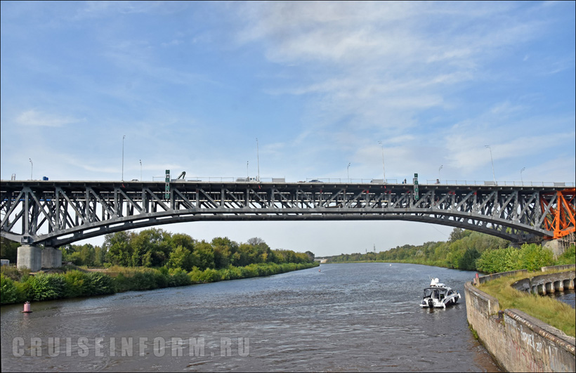 Мост ЦКАД через Канал имени Москвы