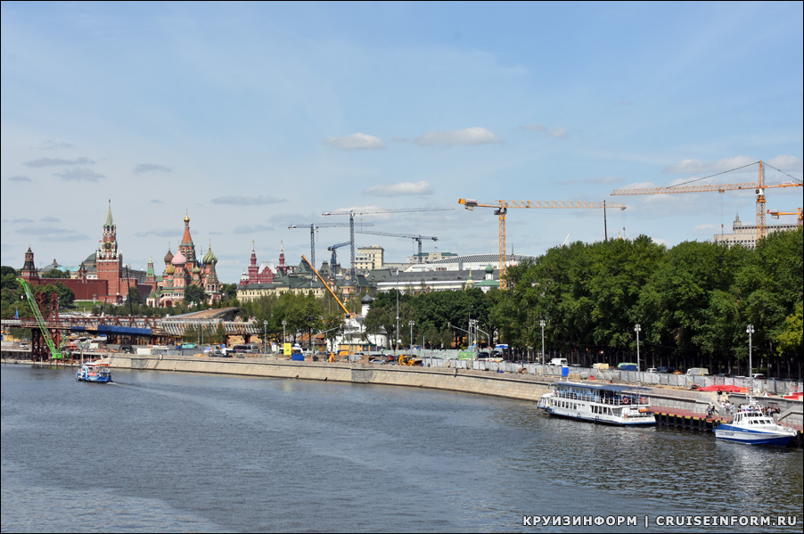 Строительство ландшафтного парка «Зарядье» в Москве