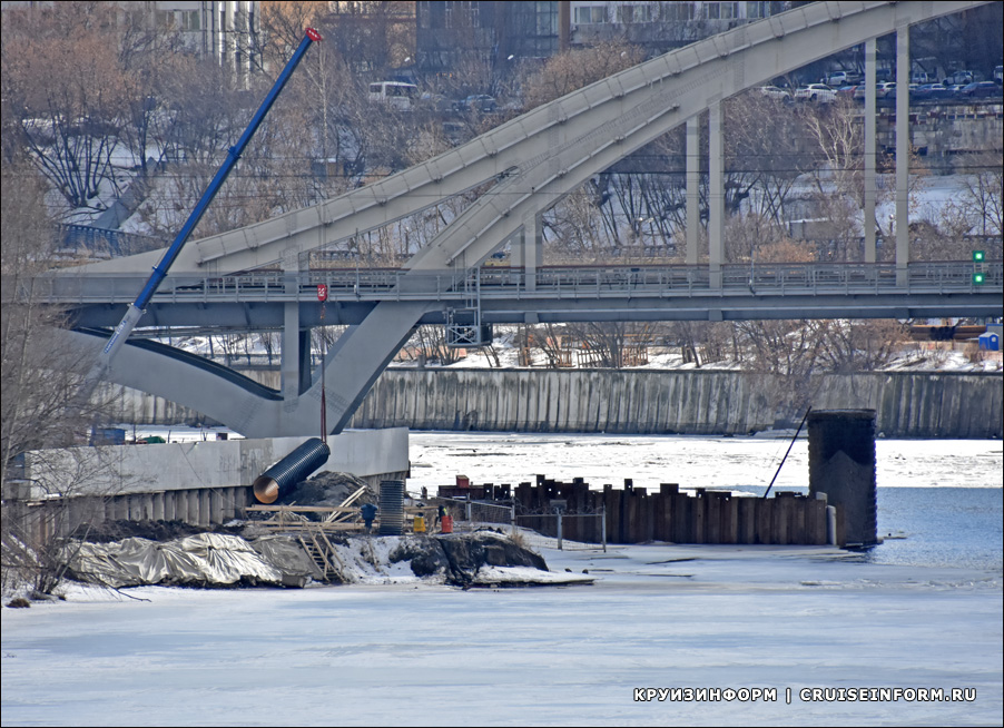 В Москве демонтировали пролеты старого железнодорожного моста Белорусского направления через Москва-реку