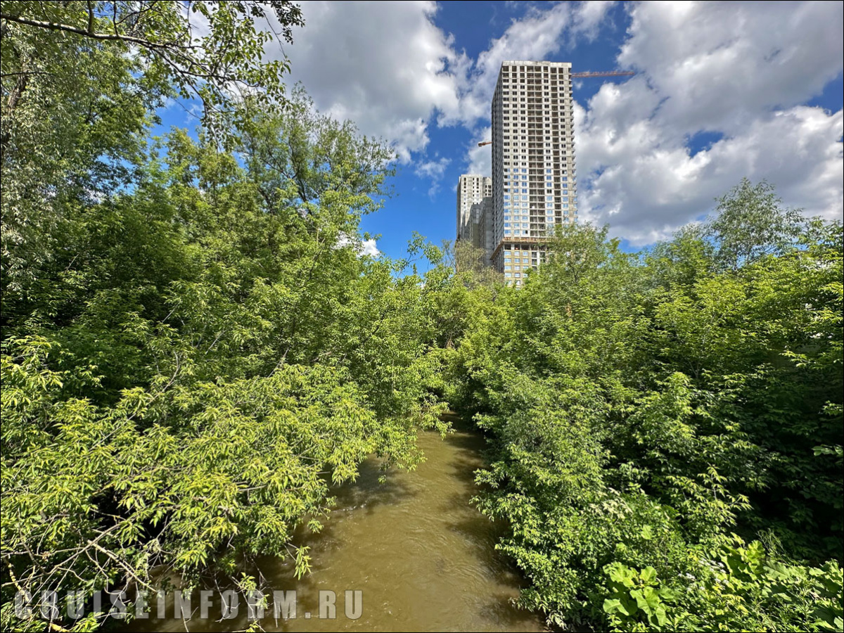 Река Сходня в Москве Река Сходня в Москве