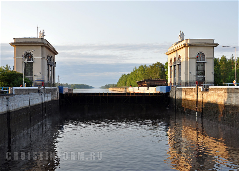 Шлюз №2 Канала имени Москвы (Московская область, Темпы)