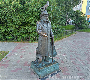 Памятник Степану Писахову в Архангельске